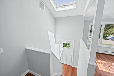 PRICE IMPROVED! Welcome to this exceptional 4-bedroom, 3-bath - photo 30