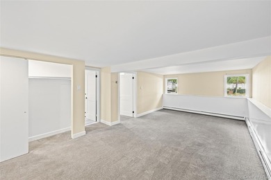 PRICE IMPROVED! Welcome to this exceptional 4-bedroom, 3-bath - photo 32