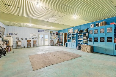 The Aces Ranch is a stunning ~190-acre turnkey Texas ranch with - photo 39