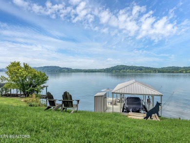 Welcome to lakefront living at its finest! This beautifully - photo 7