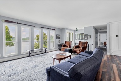 Welcome to lakefront living at its finest! This beautifully - photo 8
