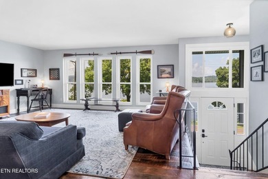 Welcome to lakefront living at its finest! This beautifully - photo 9