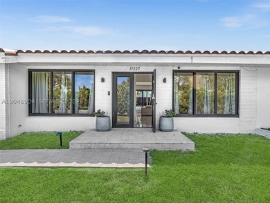 Beautiful, move-in ready home. Fully renovated, 4 bedroom, 2 - photo 3
