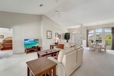 DON'T MISS THE OPPORTUNITY TO OWN THIS TURNKEY FURNISHED POOL - photo 4