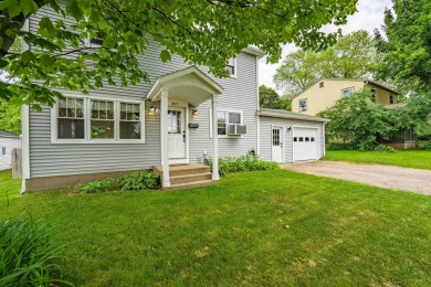 Lake Champlain - Chittenden County Home For Sale in Burlington Vermont