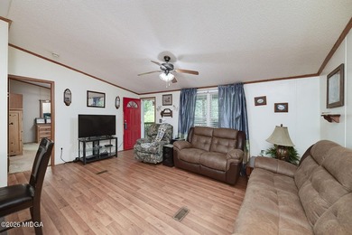 Great wooded lot with private, fenced back yard. Detached garage - photo 12
