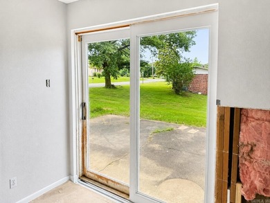 122 Village Rd | 5 BD | 3 BA | 2-Car Garage | Incredible - photo 13