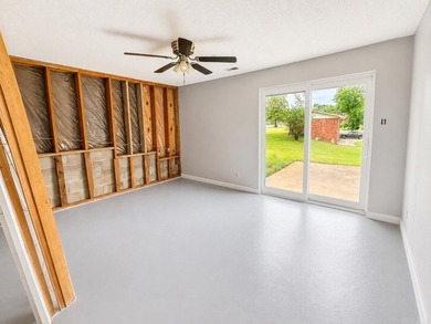 122 Village Rd | 5 BD | 3 BA | 2-Car Garage | Incredible - photo 17