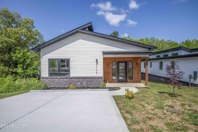 BUILDER OFFERING $10,000 in concessions for buyer expenses or - photo 5