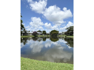 Great Condo! This 2-Bedroom, 2-Bathroom on the 1st floor offers - photo 1