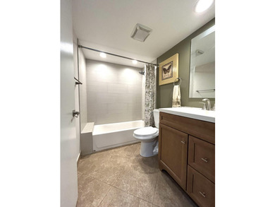 Great Condo! This 2-Bedroom, 2-Bathroom on the 1st floor offers - photo 9