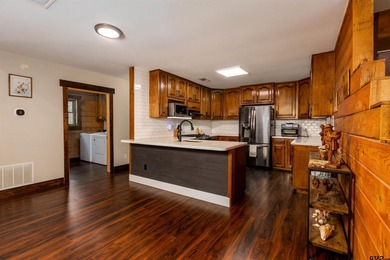 Escape to your own East Texas retreat with this beautifully - photo 11