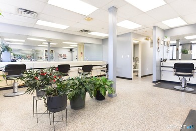 This property is situated in the food corridor with every iconic - photo 12