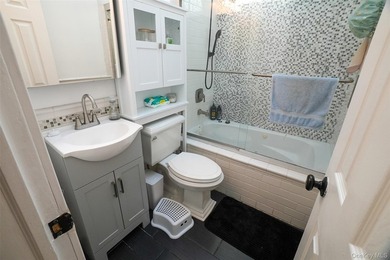 Beautifully maintained expanded ranch situated on nearly an acre - photo 17