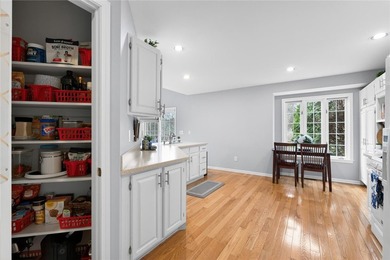 BRAND NEW ROOF! Welcome to 24 Willowbrook Drive, located in - photo 18