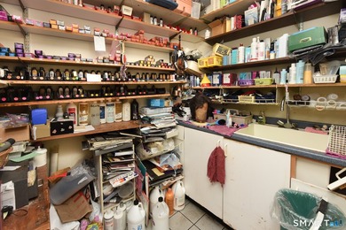 This property is situated in the food corridor with every iconic - photo 18