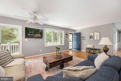 Welcome home to 103 Hillside Drive! Your private retreat in the - photo 19