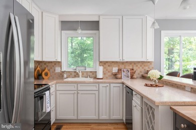 Welcome home to 103 Hillside Drive! Your private retreat in the - photo 25