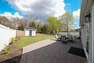 Beautifully maintained expanded ranch situated on nearly an acre - photo 26