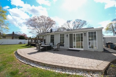 Beautifully maintained expanded ranch situated on nearly an acre - photo 28