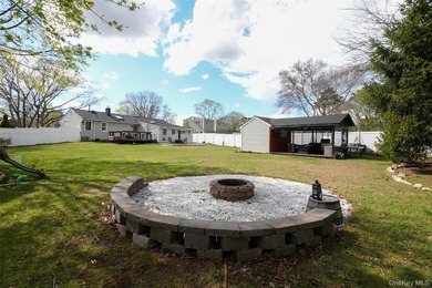 Beautifully maintained expanded ranch situated on nearly an acre - photo 34