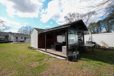 Beautifully maintained expanded ranch situated on nearly an acre - photo 35