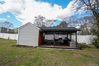 Beautifully maintained expanded ranch situated on nearly an acre - photo 36