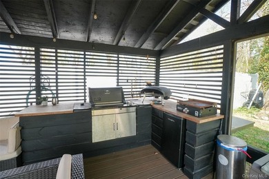 Beautifully maintained expanded ranch situated on nearly an acre - photo 39