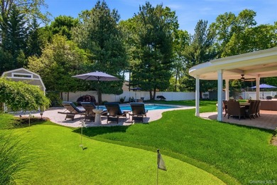 Beautifully renovated & expanded Colonial offering the perfect - photo 41