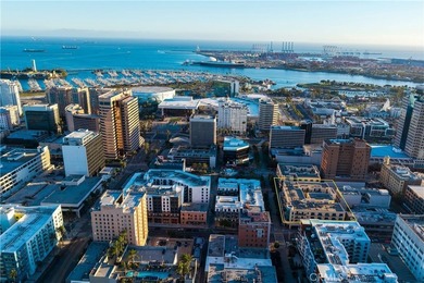 Discover the ultimate in downtown luxury living at LIVE 426-an - photo 5