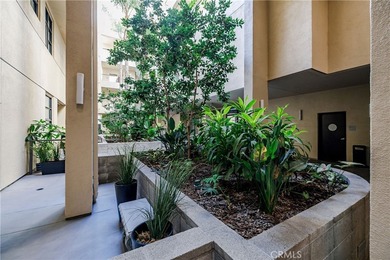 Discover the ultimate in downtown luxury living at LIVE 426-an - photo 9