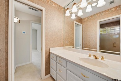 New home on the golf course? Yes, please! This spacious home - photo 26
