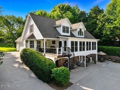 Welcome to 281 Cottage Drive, where classic lakefront living - photo 2