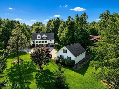 Welcome to 281 Cottage Drive, where classic lakefront living - photo 3