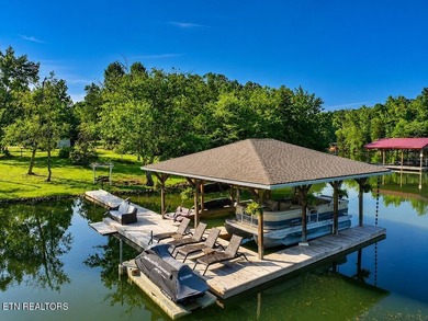 Welcome to 281 Cottage Drive, where classic lakefront living - photo 5