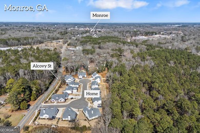 New construction farmhouse walking distance (or take your golf - photo 12