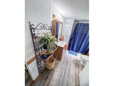 Escape to your own private retreat on the legendary Caddo Lake a - photo 15