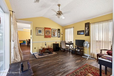 HURRY SELLER MUST SELL!!! UNBELIEVABLE PRICE ON THIS 2834 SQ FT - photo 5