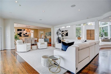 Indulge in luxury living with this breathtaking waterfront - photo 16