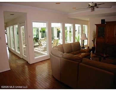 HURRY SELLER MUST SELL!!! UNBELIEVABLE PRICE ON THIS 2834 SQ FT - photo 9