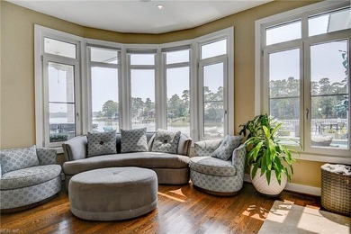 Indulge in luxury living with this breathtaking waterfront - photo 19