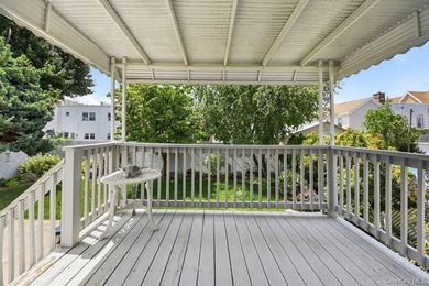WELCOME to 195 Graff ave., in the vibrant community of Throggs - photo 24