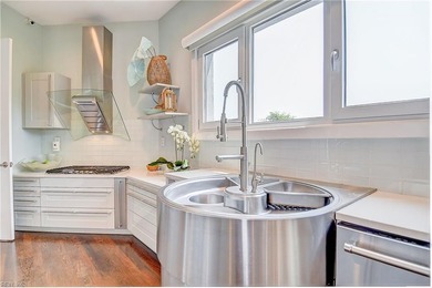 Indulge in luxury living with this breathtaking waterfront - photo 24