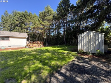 Beautiful home in desirable beach area location. Tucked away on - photo 29