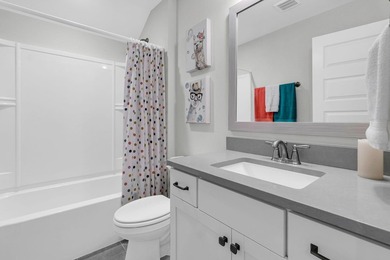 Welcome to 101 Garden Gate Way, a beautifully upgraded Castle - photo 38