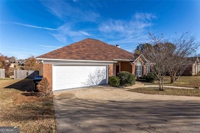 (private lake, pond, coastal) Home Sale Pending in Midland Georgia