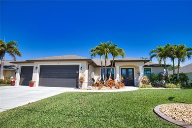 Rotonda West Lakes and Canals Home For Sale in Rotonda West Florida