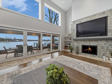 A Masterpiece of Modern Waterfront Luxury. Discover a rare - photo 3