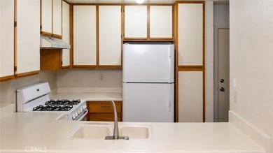 LOCATION, LOCATION, LOCATION!!! Opportunity awaits in the gated - photo 3