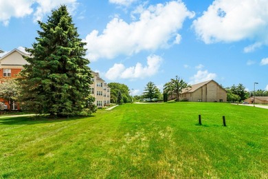 Enjoy peaceful living & abundant natural light in this - photo 31
